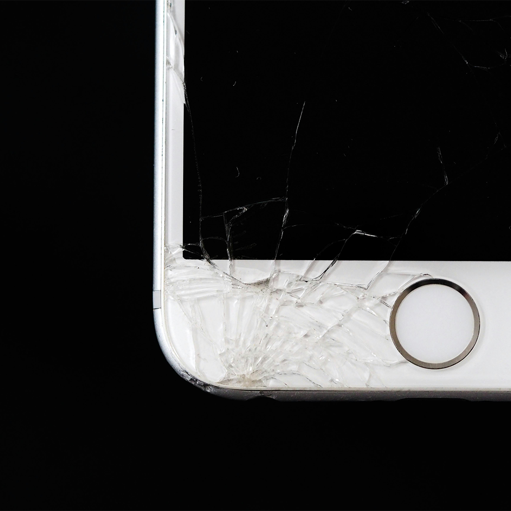 Telefonul Tău e Stricat? Reparatii-Telefoane.com Îți Salvează Ziua!